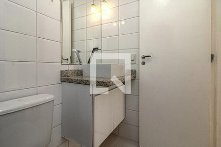 banheiro social_3 de apartamento para alugar com 2 quartos, 53m² em Vila Vera, São Paulo