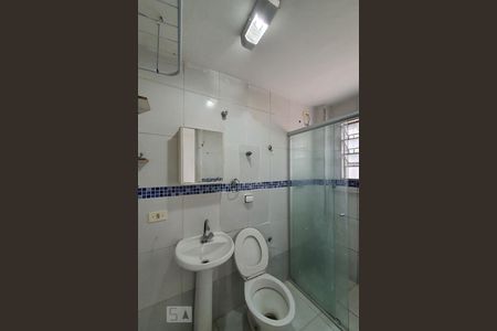 Banheiro da suíte de apartamento à venda com 1 quarto, 26m² em Sé , São Paulo