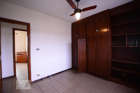 Quarto 1 de apartamento para alugar com 3 quartos, 105m² em Ramos, Rio de Janeiro