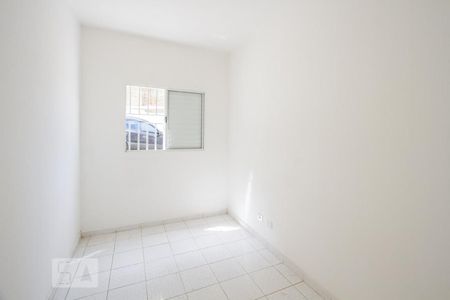 Quarto 2 de apartamento para alugar com 2 quartos, 52m² em Jardim Iracema, São Paulo