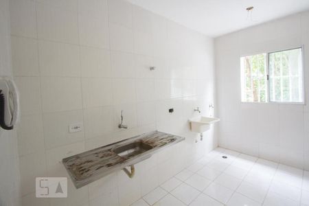 Cozinha de apartamento para alugar com 1 quarto, 52m² em Jardim Iracema, São Paulo