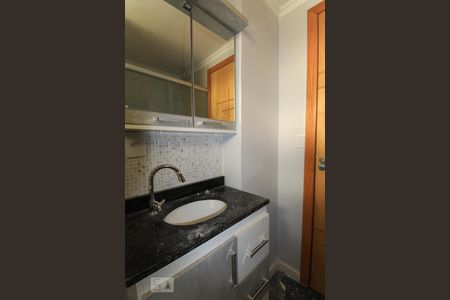 Banheiro de apartamento para alugar com 3 quartos, 120m² em Bela Vista, Porto Alegre