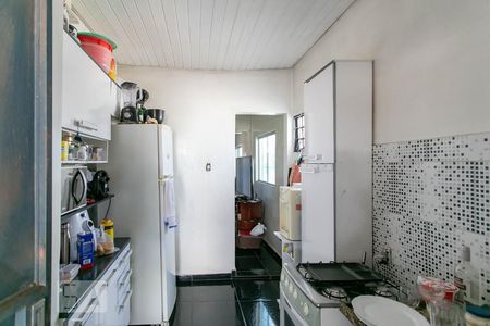 Casa para alugar com 260m², 6 quartos e 8 vagas Casa para alugar com 260m², 6 quartos e 8 vagasCozinha 2