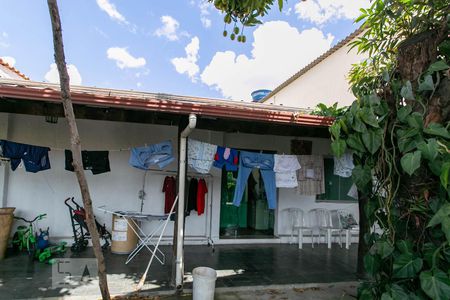 Casa para alugar com 260m², 6 quartos e 8 vagas Casa para alugar com 260m², 6 quartos e 8 vagasQuintal