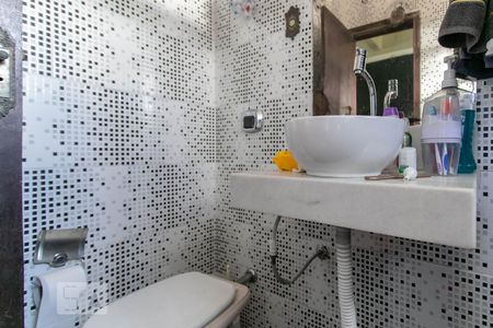 Casa para alugar com 260m², 6 quartos e 8 vagas Casa para alugar com 260m², 6 quartos e 8 vagasBanheiro da Suíte