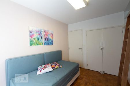 Quarto 1 de apartamento para alugar com 3 quartos, 95m² em Vila Olímpia, São Paulo