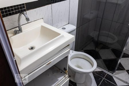 Banheiro de casa para alugar com 1 quarto, 42m² em Campo Grande, Rio de Janeiro