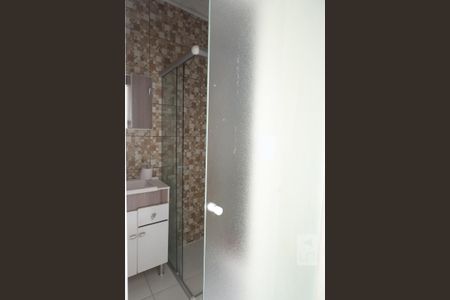 Banheiro de kitnet/studio à venda com 1 quarto, 25m² em Centro Histórico, Porto Alegre