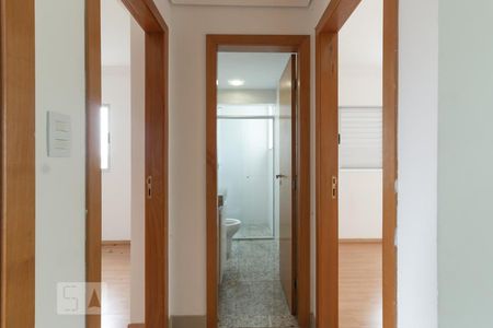Corredor de apartamento à venda com 3 quartos, 140m² em Castelo, Belo Horizonte