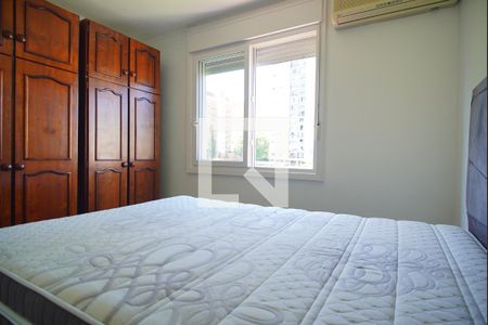 Quarto de apartamento para alugar com 1 quarto, 42m² em Passo da Areia, Porto Alegre