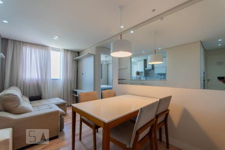 Sala de apartamento para alugar com 2 quartos, 46m² em Parque São Vicente, Santo André