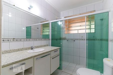 Banheiro de apartamento à venda com 2 quartos, 102m² em Centro, Campinas