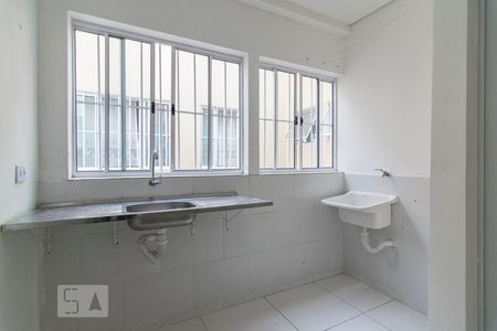 Cozinha de apartamento para alugar com 1 quarto, 25m² em Vila Suica, Santo André