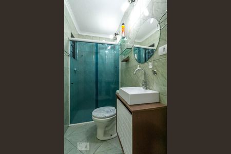Banheiro da suíte de casa para alugar com 1 quarto, 60m² em Alves Dias, São Bernardo do Campo