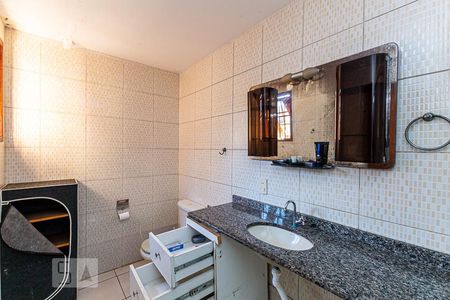 Casa para alugar com 300m², 3 quartos e 3 vagas Casa para alugar com 300m², 3 quartos e 3 vagasBanheiro da Suíte