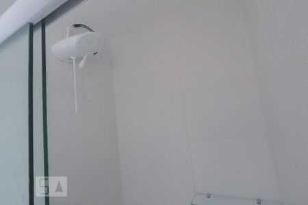 Banheiro de apartamento à venda com 2 quartos, 36m² em Parque Fongaro, São Paulo