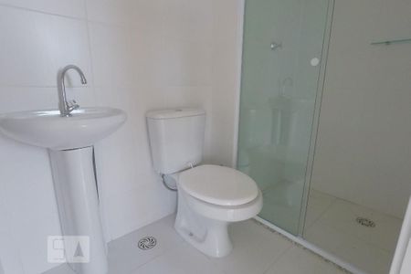 Banheiro de apartamento à venda com 2 quartos, 36m² em Parque Fongaro, São Paulo