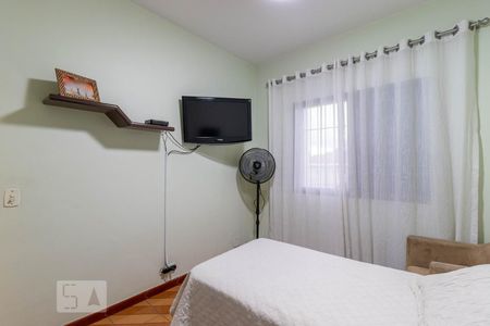 Suíte de casa para alugar com 3 quartos, 200m² em Vila Aurora (zona Norte), São Paulo