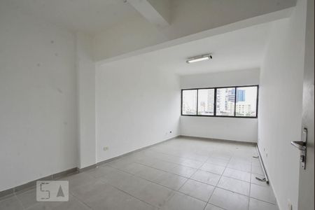 Dormitório  de kitnet/studio à venda com 1 quarto, 30m² em Itaim Bibi, São Paulo