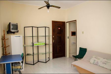 Sala/Quarto de apartamento para alugar com 1 quarto, 27m² em Centro, Rio de Janeiro