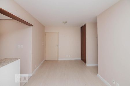 Sala de apartamento para alugar com 1 quarto, 45m² em Bela Vista, Porto Alegre