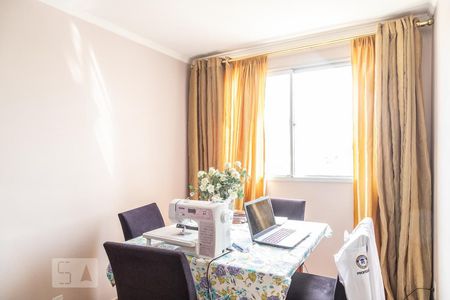 Sala de apartamento para alugar com 2 quartos, 90m² em Jardim Santa Terezinha (zona Leste), São Paulo