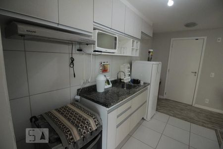 Cozinha de apartamento à venda com 1 quarto, 42m² em Jardim Ermida I, Jundiaí