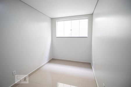 Quarto 1 de apartamento para alugar com 2 quartos, 65m² em Setor Habitacional Samambaia (taguatinga), Brasília