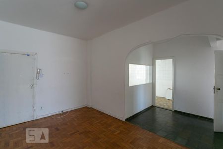 Sala de apartamento para alugar com 2 quartos, 72m² em Centro, Belo Horizonte