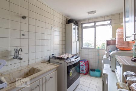 Cozinha de apartamento à venda com 2 quartos, 62m² em Veloso, Osasco