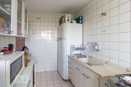 Cozinha de apartamento à venda com 2 quartos, 62m² em Veloso, Osasco