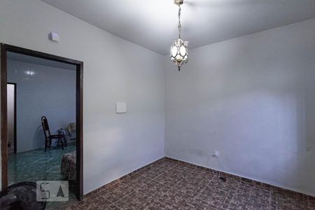 Quarto 1 de casa à venda com 3 quartos, 70m² em Pompéia, Belo Horizonte