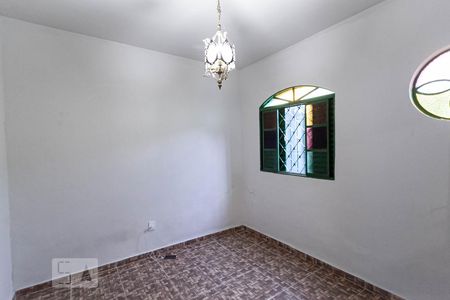 Quarto 1 de casa à venda com 3 quartos, 70m² em Pompéia, Belo Horizonte