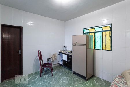 Cozinha de casa à venda com 3 quartos, 70m² em Pompéia, Belo Horizonte