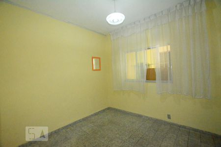 Sala de casa para alugar com 1 quarto, 60m² em Braz de Pina, Rio de Janeiro