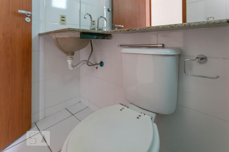 Banheiro da Suíte de apartamento para alugar com 2 quartos, 63m² em Paquetá, Belo Horizonte