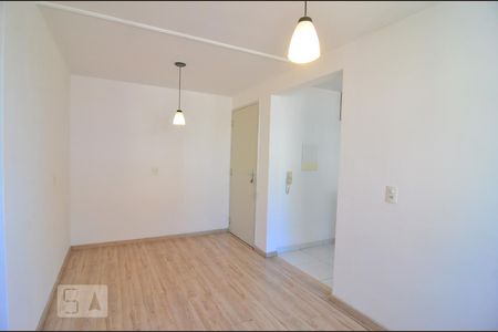 Sala de apartamento para alugar com 2 quartos, 43m² em Estância Velha, Canoas