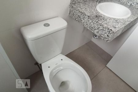 Banheiro de apartamento à venda com 2 quartos, 51m² em Vila Macedopolis, São Paulo