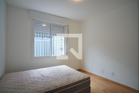 Quarto 2 de apartamento para alugar com 2 quartos, 80m² em Santa Maria Goretti, Porto Alegre