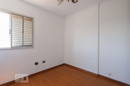 Quarto 2 de apartamento para alugar com 2 quartos, 72m² em Vila Paulicéia, São Paulo