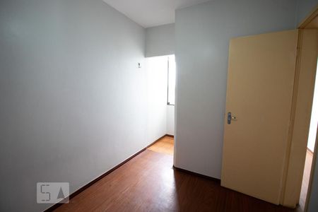 Quarto1 de apartamento para alugar com 2 quartos, 60m² em Guará I, Brasília