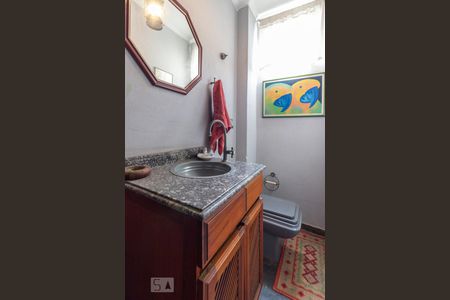 Lavabo de apartamento à venda com 4 quartos, 200m² em Bela Vista, São Paulo