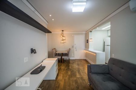 Sala de apartamento para alugar com 2 quartos, 67m² em Centro, Campinas