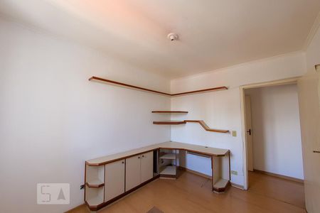 Quarto 1 de apartamento para alugar com 2 quartos, 70m² em Jardim Guarulhos, Guarulhos
