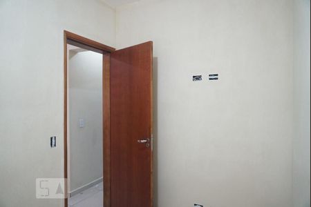 Quarto 1 de kitnet/studio para alugar com 2 quartos, 42m² em Cidade Antônio Estevão de Carvalho, São Paulo