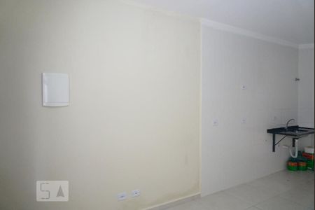 Sala de kitnet/studio para alugar com 2 quartos, 42m² em Cidade Antônio Estevão de Carvalho, São Paulo