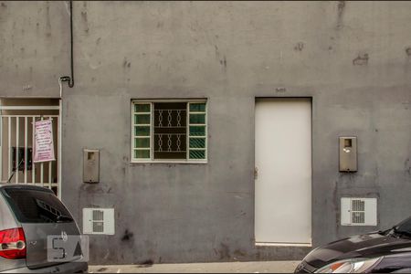 Fachada de casa para alugar com 1 quarto, 42m² em Vila Santa Maria, São Paulo