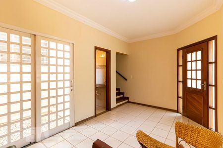 Sala de recepção de casa à venda com 3 quartos, 210m² em Parque das Flores, Campinas