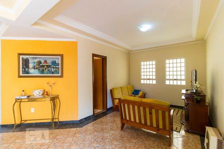 Sala de casa à venda com 3 quartos, 210m² em Parque das Flores, Campinas