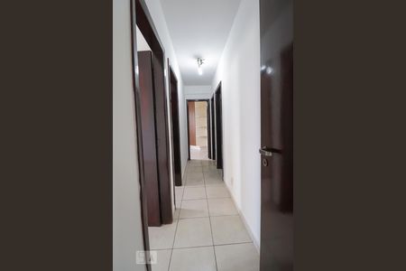 Corredor de apartamento para alugar com 4 quartos, 115m² em Alto da Glória, Goiânia